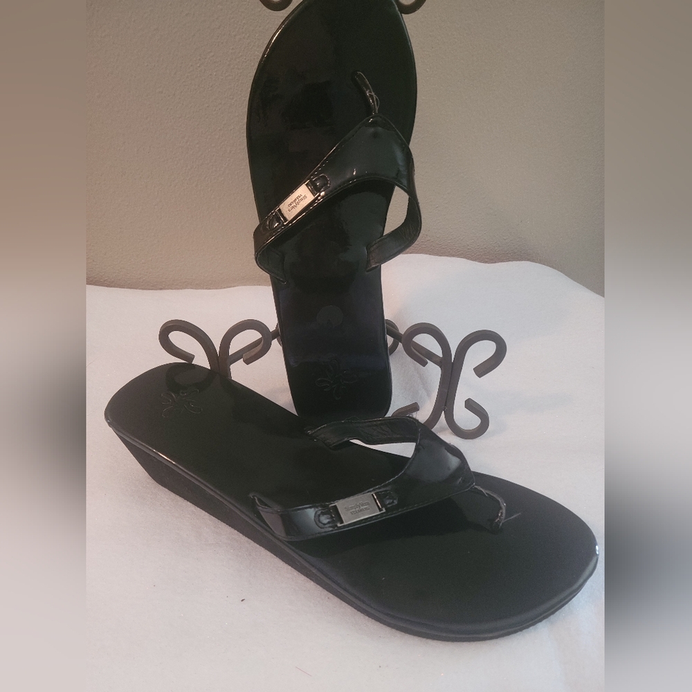 Simply Vera  Vera Wang Sandals